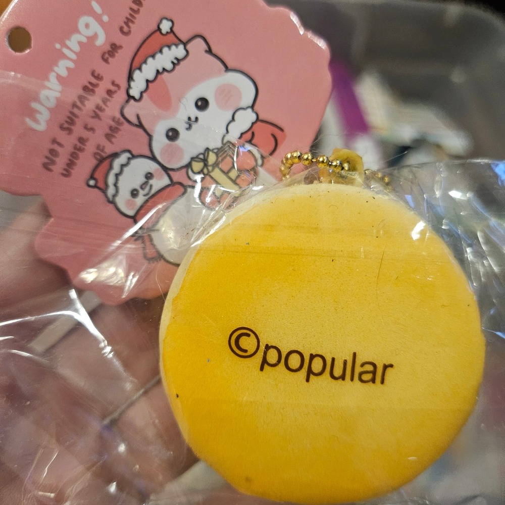 Poli Squishies Mini Christmas Hamster Bread Bun Squishy Slow Rising RARE New - Picture 2 of 3